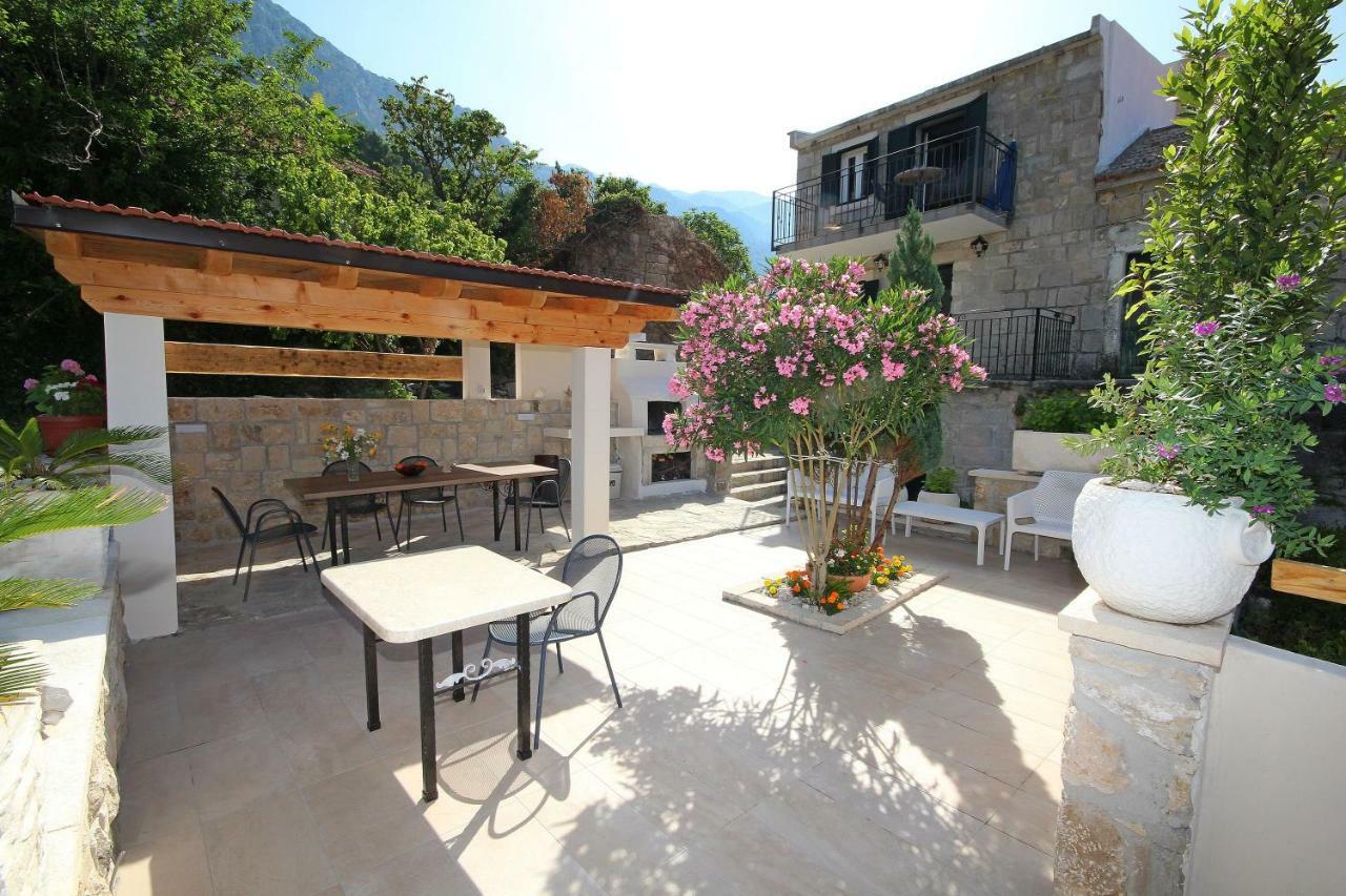 Apartmani Dalmacija Brela Exterior photo